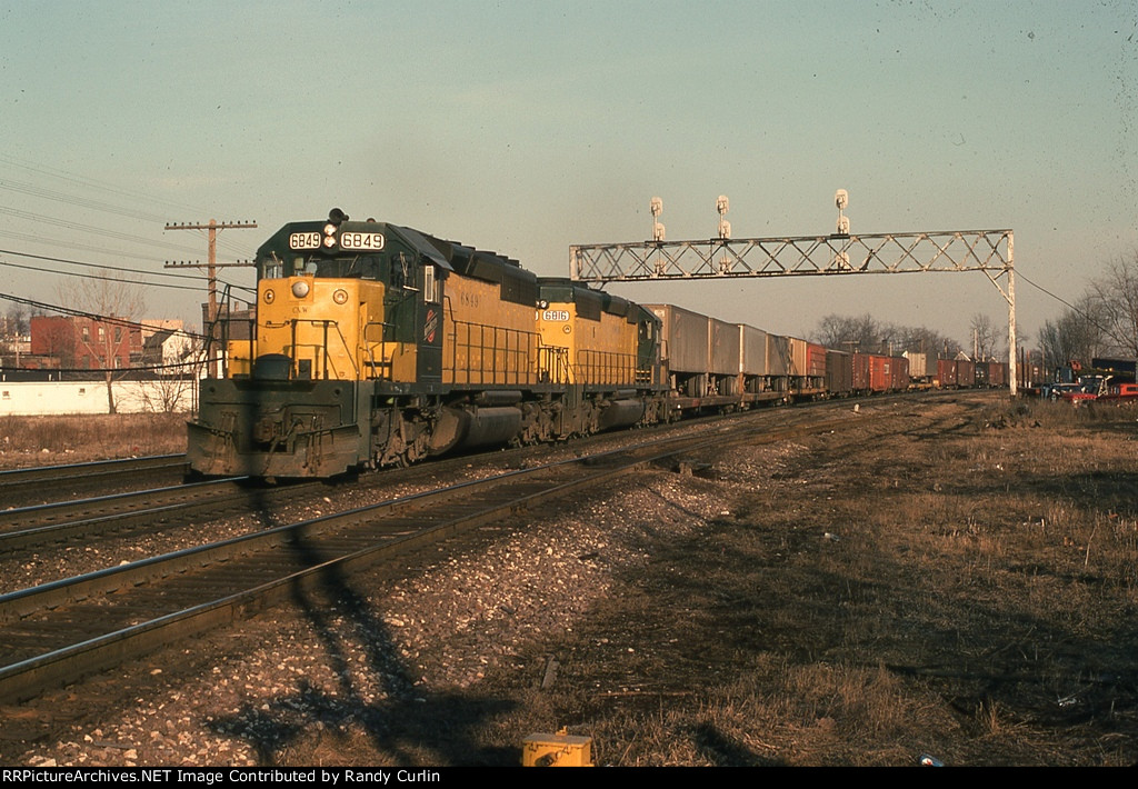 CNW 6849 at West Chicago